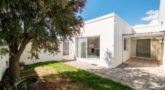 3 Bedroom House To Let in Claremont Village
