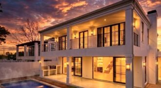 4 Bedroom House To Let in Constantia Vale