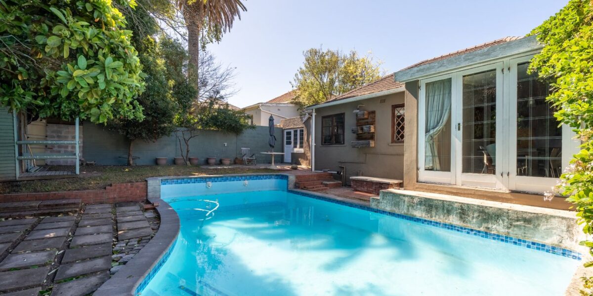 3 Bedroom House For Sale in Wynberg Upper