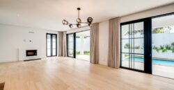 4 Bedroom House To Let in Constantia Vale