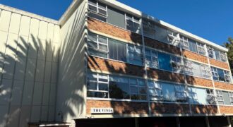 1 Bedroom Apartment To Let in Wynberg Upper