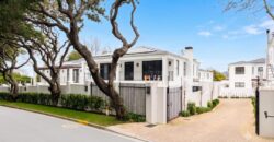 4 Bedroom House To Let in Constantia Vale