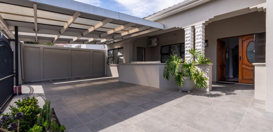 3 Bedroom House For Sale in Wynberg Upper